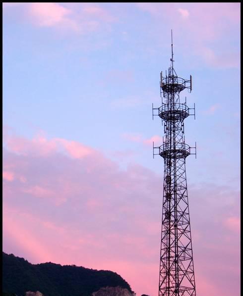 通訊鐵塔
