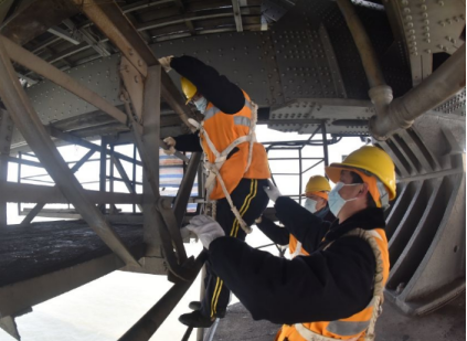 防墜器在武漢長江大橋檢修中的貢獻